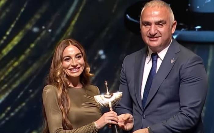 Haber Global подготовил сюжет о награждении Арзу Алиевой премией Международного фестиваля - ВИДЕО