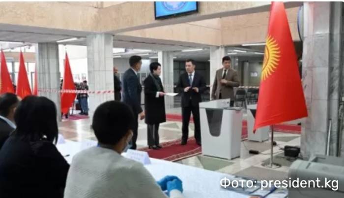 В Кыргызстане стартовали парламентские выборы