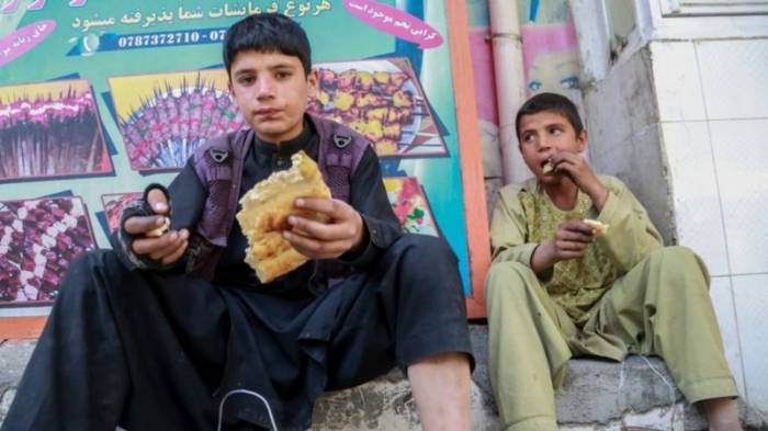 В ООН заявили, что более 1 млн детей в Афганистане находятся на грани голодной смерти
