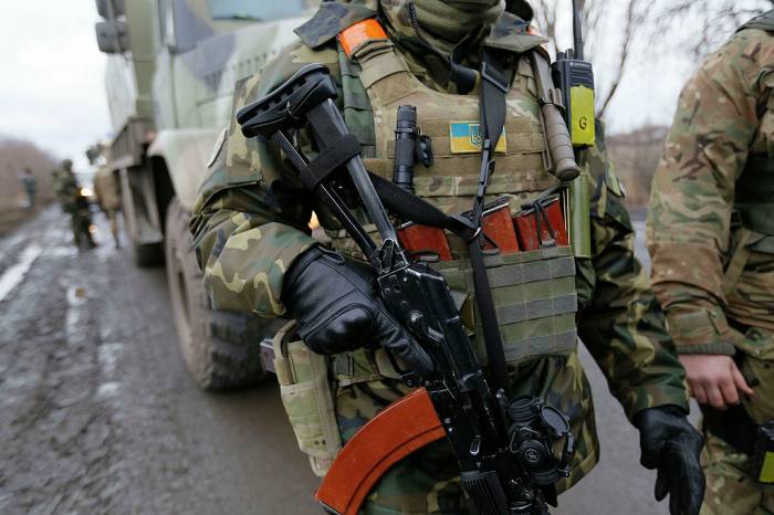 Противотанковые подразделения армии Украины проводят учения на границе с Крымом
