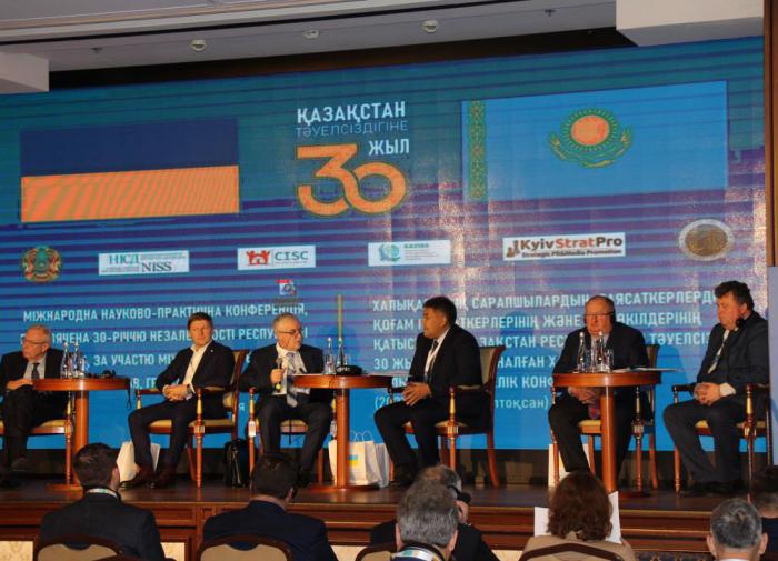 Казахстан готовится к пересмотру истории. Разрыв с Россией неизбежен
