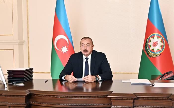 Ильхам Алиев поздравил президента Объединенных Арабских Эмиратов
