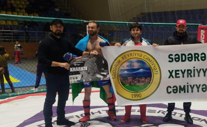 Азербайджанский боец победил армянина и стал чемпионом мира - ВИДЕО

