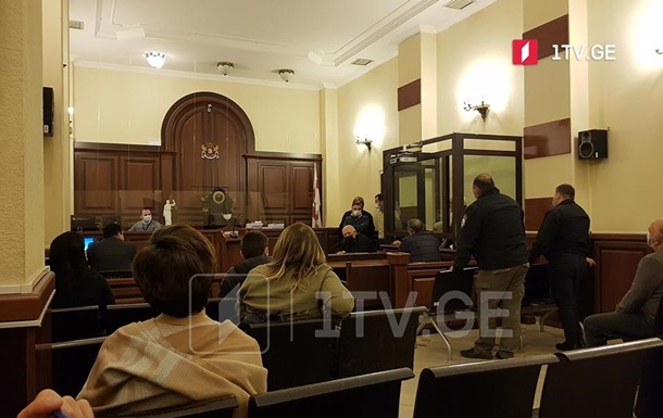 Четверо помощников Саакашвили признали вину
