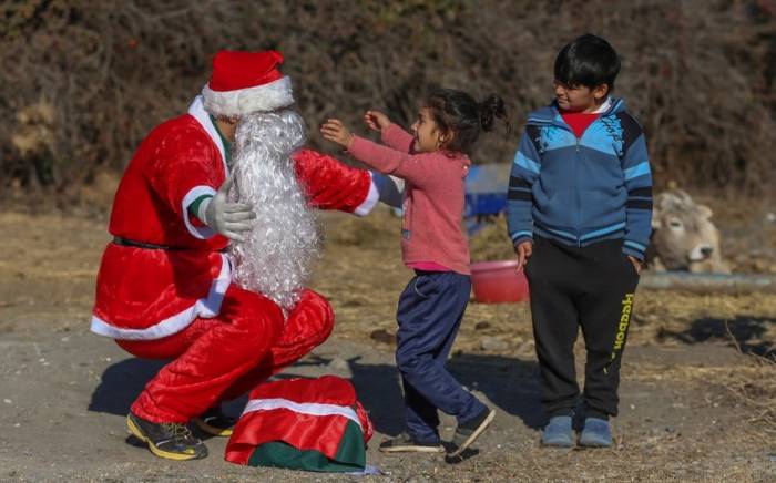 Посольство Израиля отправило новогодние подарки детям Агдама, Тертера и Барды