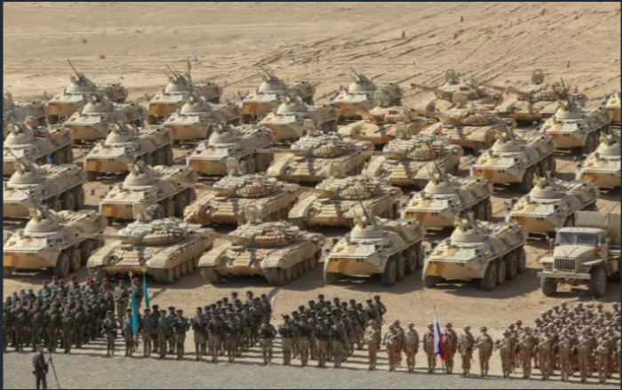 Россия укрепила базу в Таджикистане 30 новыми танками