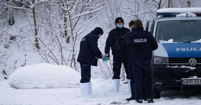 Польские силовики обнаружили тело мигранта на границе с Беларусью
