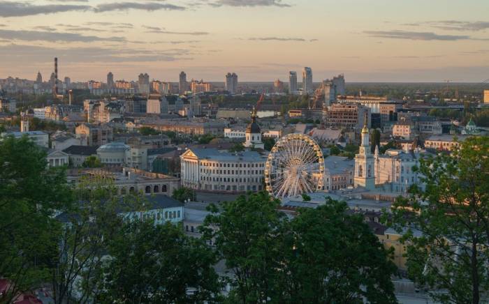 В этом году около 5 тыс. граждан Азербайджана получили вид на жительство в Украине