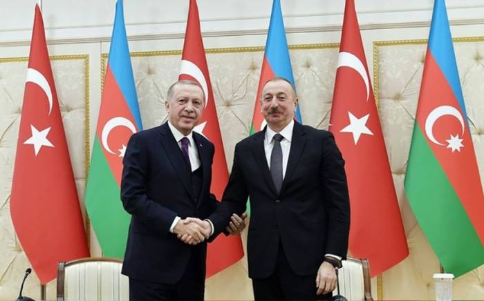 Эрдоган позвонил президенту Ильхаму Алиеву