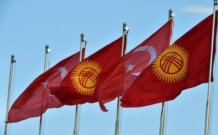 В Бишкеке назвали фейком сообщение о подготовке Турцией госпереворота в Киргизии
