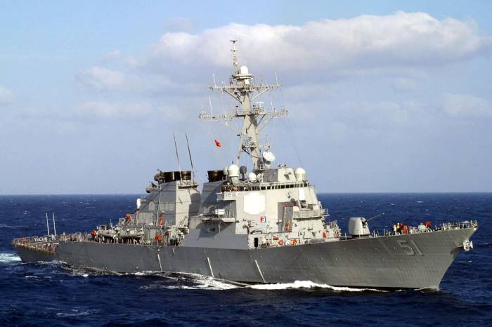 В Черном море состоялись совместные учения с участием кораблей береговой охраны Грузии и USS Arleigh Burke