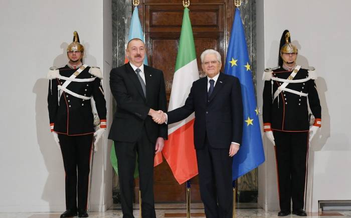 Президент Италии поздравил азербайджанского лидера
