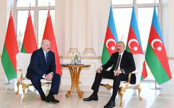 Александр Лукашенко позвонил Ильхаму Алиеву
