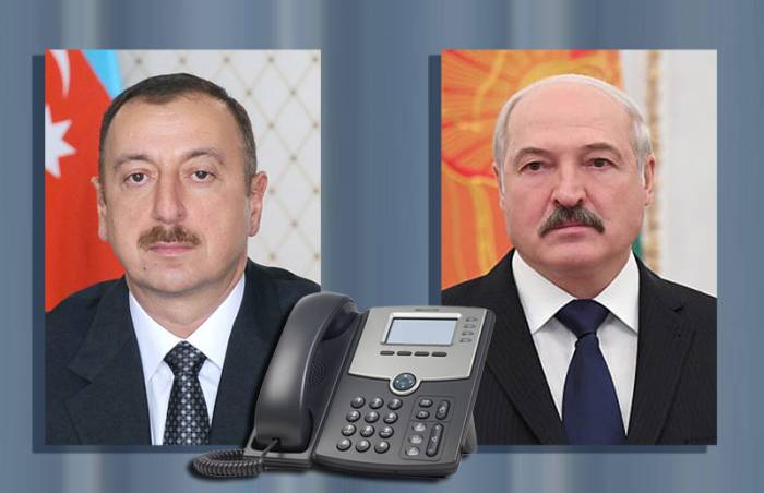 Лукашенко поблагодарил Алиева за поддержку на саммите "Восточного партнерства"
