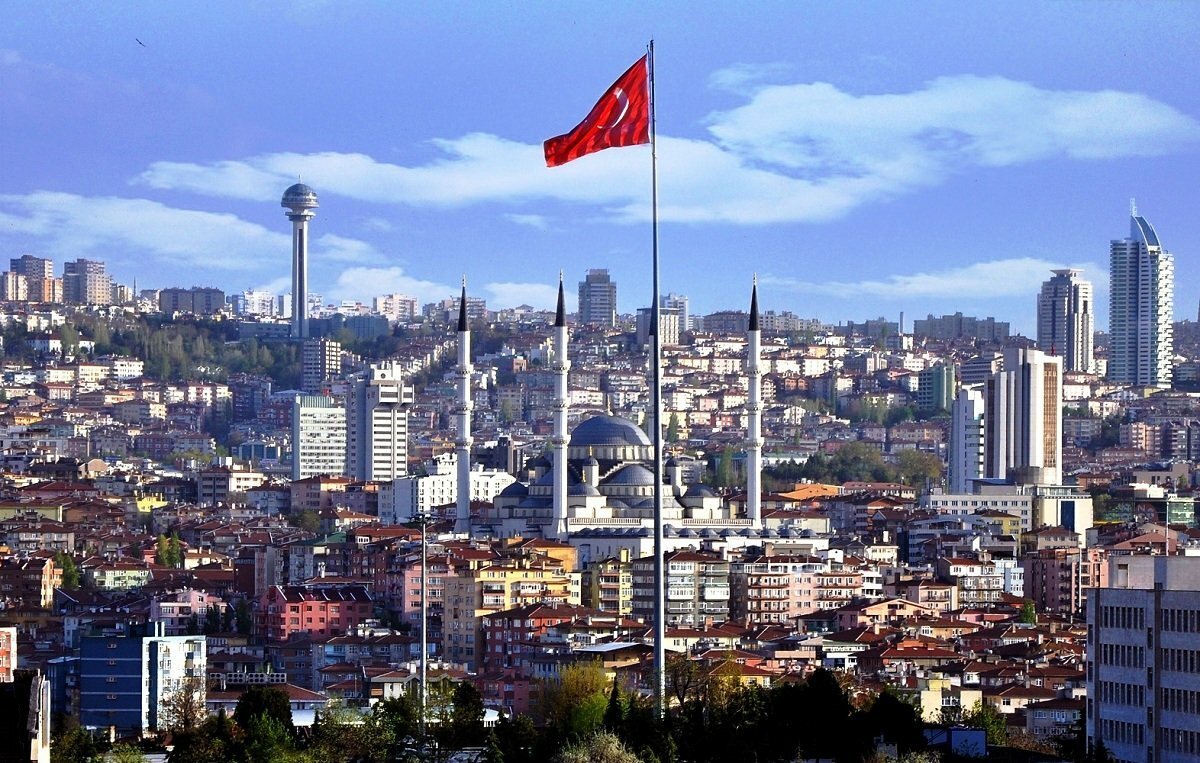 Турция предложила проводить в Стамбуле встречи контактной группы по Донбассу