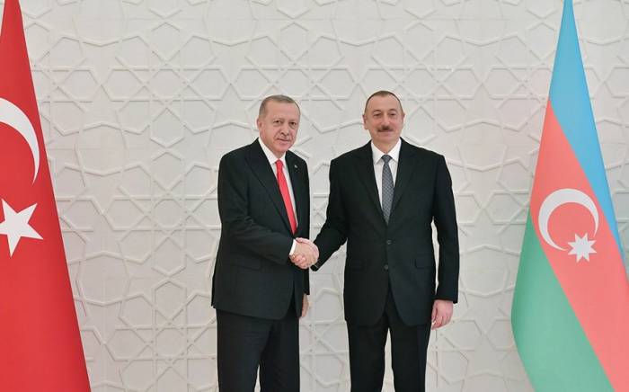 Президенты Азербайджана и Турции обсудили ситуацию в Казахстане
