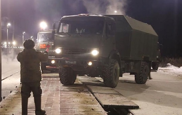 В Беларусь прибыли новые эшелоны с вооружением и военной техникой РФ