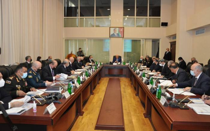 В МЧС Азербайджана обсудили подготовку плана гражданской обороны-