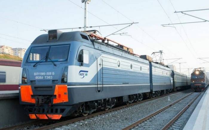 Возможно восстановление железнодорожных рейсов по маршруту Баку-Тбилиси 
