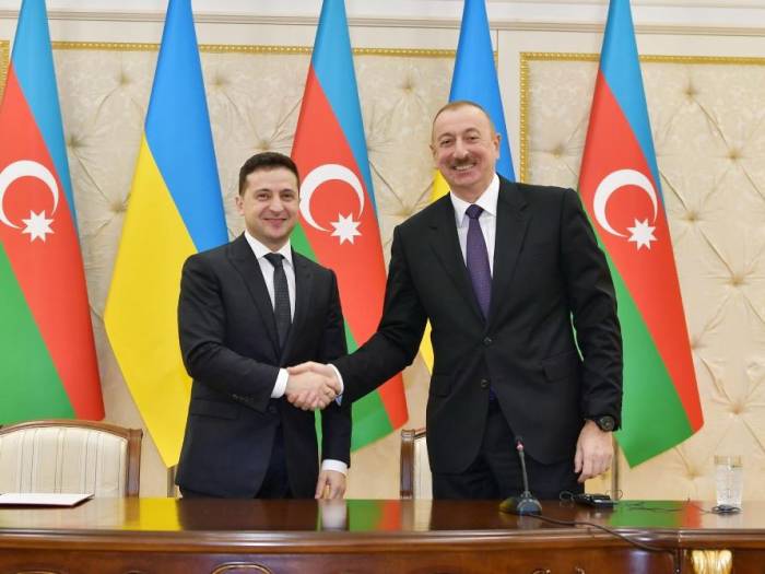 В Киеве проходит встреча президентов Азербайджана и Украины