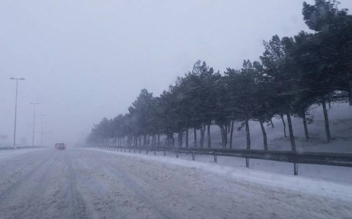 В Азербайджане ожидаются снег, метель, гололед