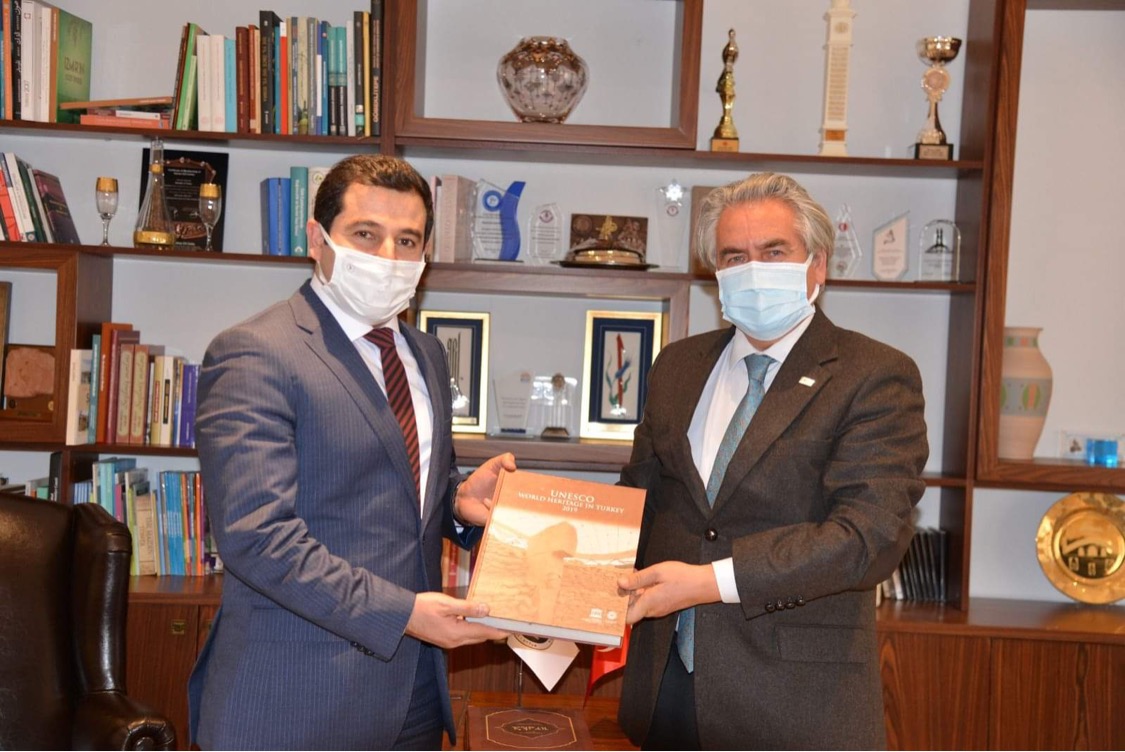 Обсуждено сотрудничество Тюркской академии и Национальной комиссии Турции по делам ЮНЕСКО