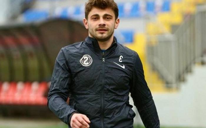 Азербайджанский футболист перешел в греческий клуб
