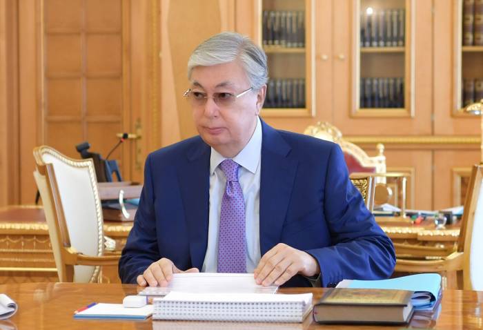 Токаев подписал указ о назначении Смаилова премьером Казахстана