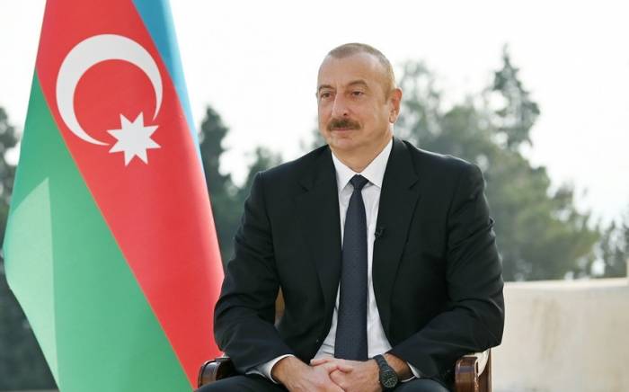 Ильхам Алиев прокомментировал незаконный визит кандидата в президенты Франции в Ханкенди
