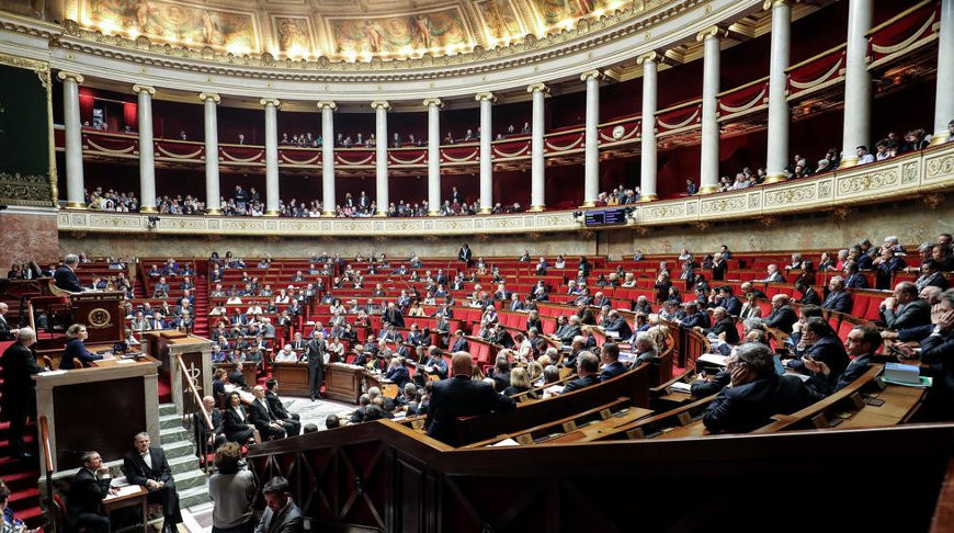 Нацсобрание Франции отклонило проект резолюции о предоставлении убежища Ассанжу
