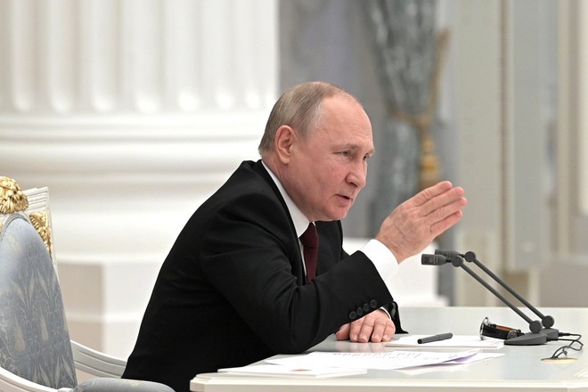Путин выступит с телеобращением к россиянам
