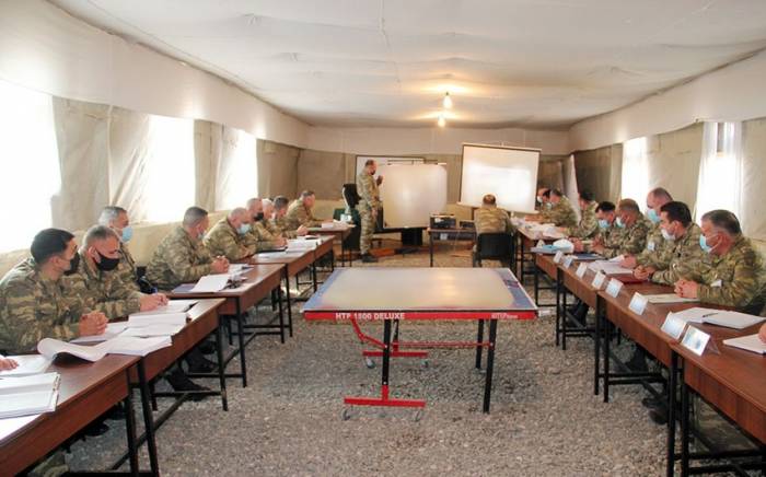МО: Проводятся командно-штабные учения с соединениями сухопутных войск
