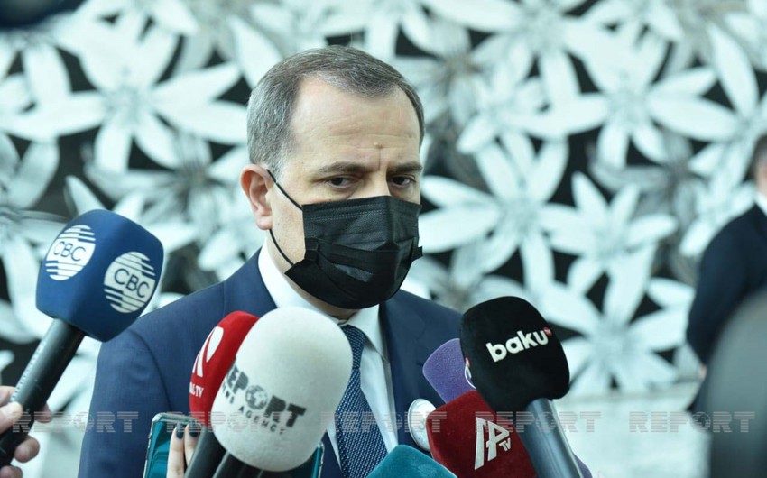 Глава МИД: Более 100 граждан Азербайджана покинули Украину
