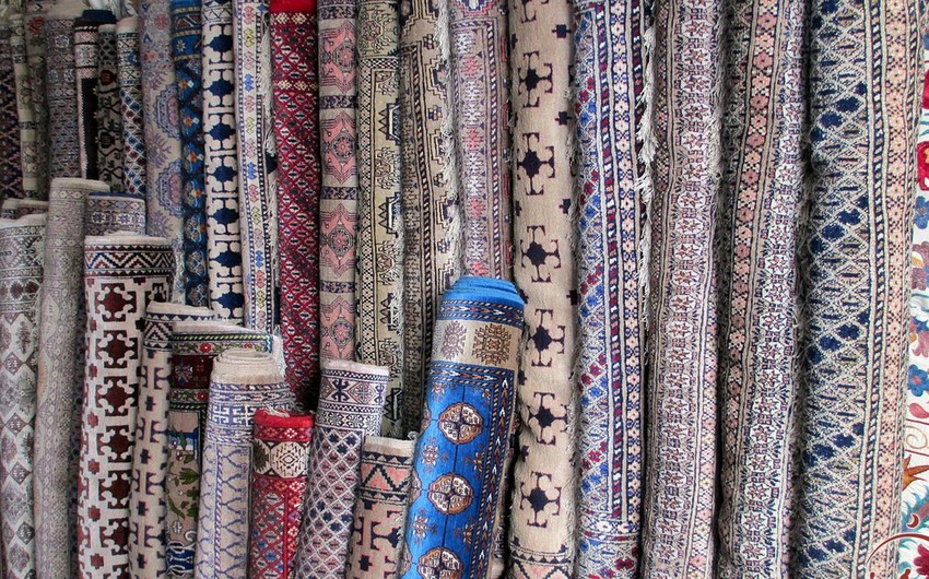 Узбекистан экспортировал в Азербайджан ковров на сумму свыше 7 млн долларов