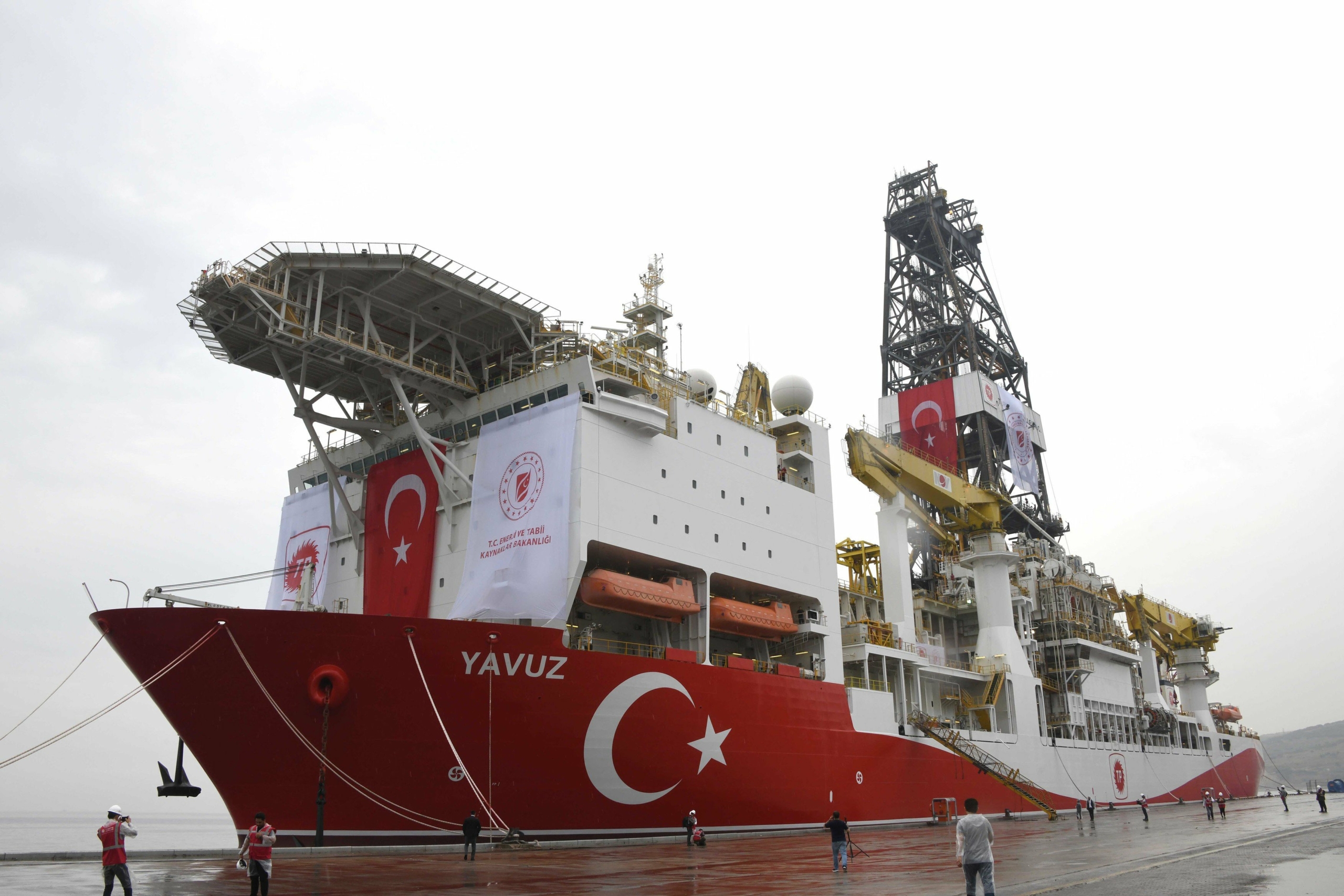 Турция начала новый этап работ по поиску газа в Черном море
