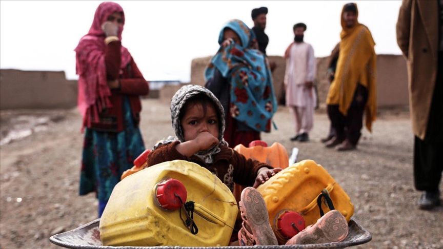В Афганистане 135 детей скончались за месяц от пневмонии и недоедания
