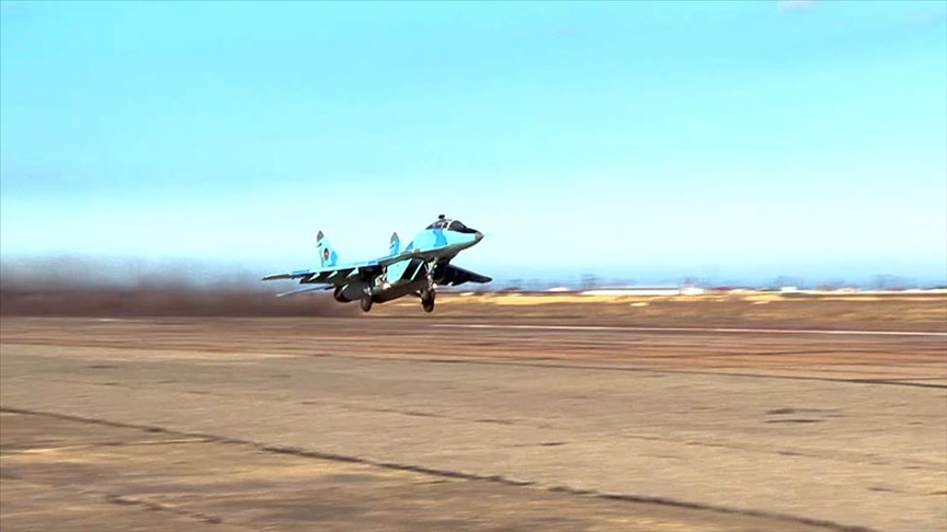 ВВС Азербайджана выполнили учебные полеты
