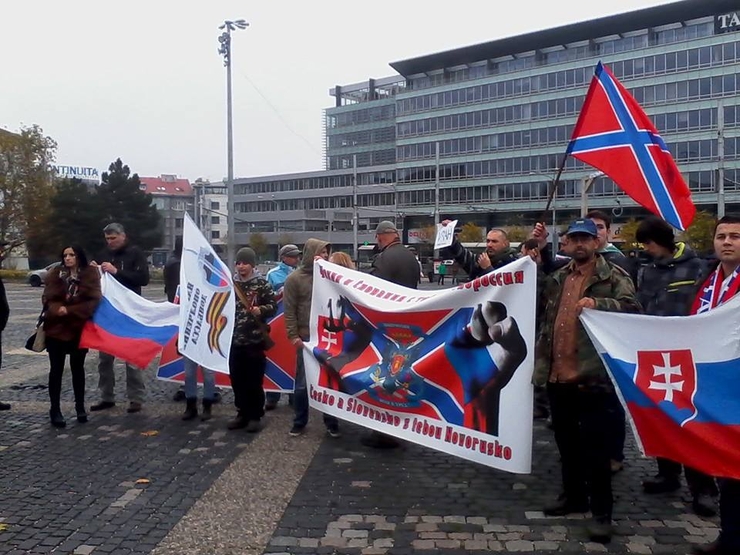 В Братиславе прошел митинг против военного соглашения Словакии с США