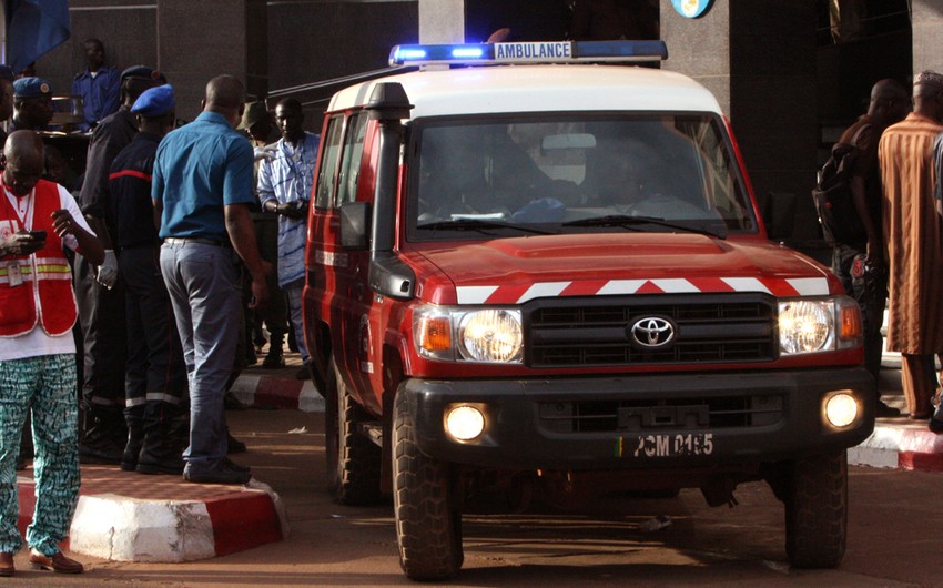 В Мали автобус подорвался на мине, есть погибшие и раненые