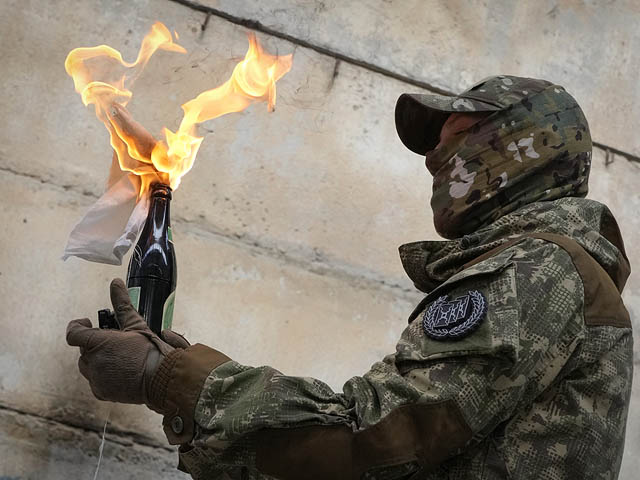 Десятки жителей Херсона погибли, пытаясь остановить бронетехнику "коктейлями Молотова"