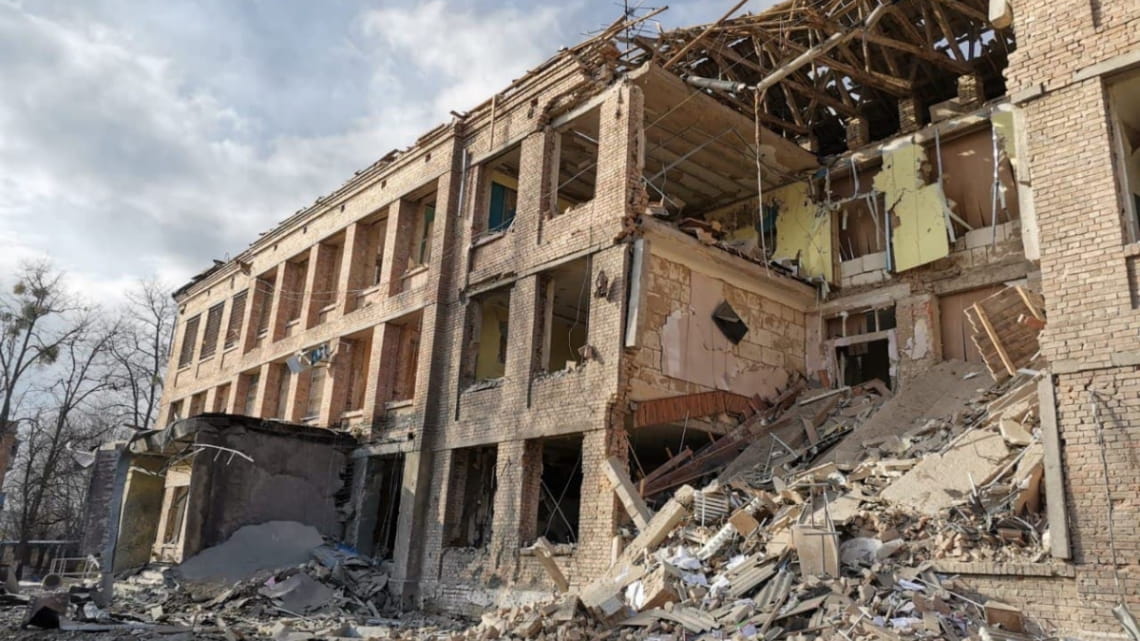Общежитие и два жилых дома разрушены в результате российского ракетного удара