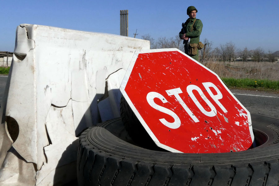 Россия объявила режим тишины и открытие гумкоридоров для мирных жителей