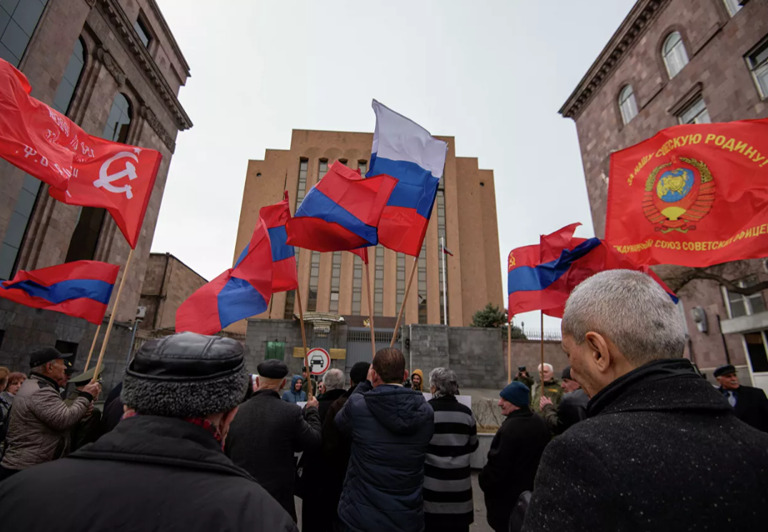 Армянские добровольцы заявили о готовности поехать в Донбасс