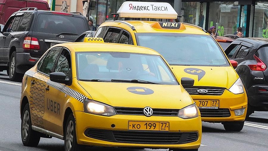 Глава СПЧ при президенте России предложил запретить работать в такси по иностранным правам
