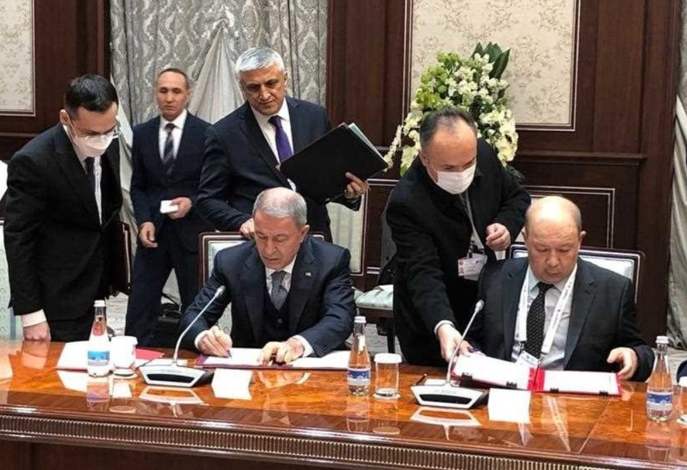 Узбекистан и Турция подписали Расширенное рамочное военное соглашение
