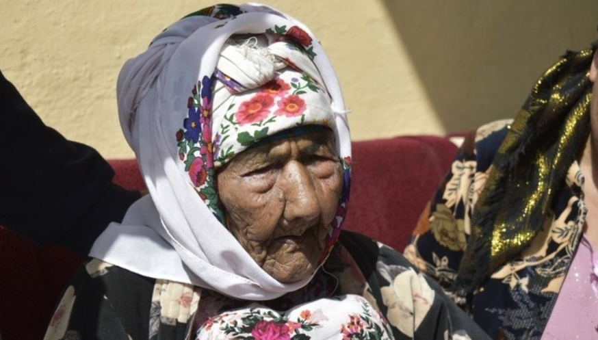 В Узбекистане 114-летняя жительница впервые получит паспорт
