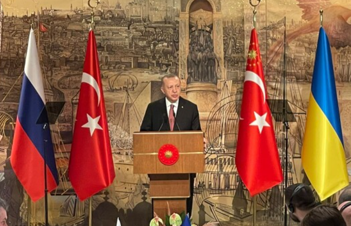 Эрдоган хочет обсудить с Путиным и Зеленским организацию их возможной встречи
