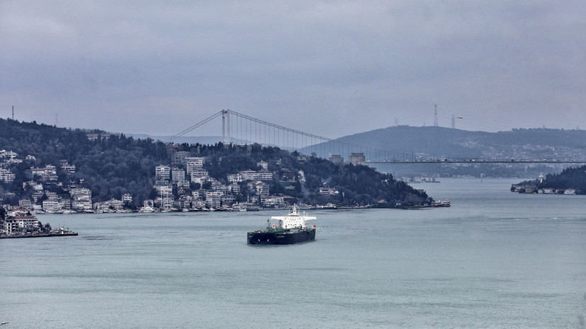 Турция провела переговоры с Россией и Украиной из-за обнаружения мины в Босфорском проливе
