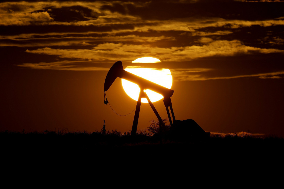 Нефть подешевела

