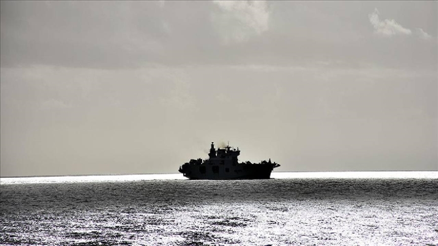 Арабская коалиция уничтожила заминированное судно в Красном море
